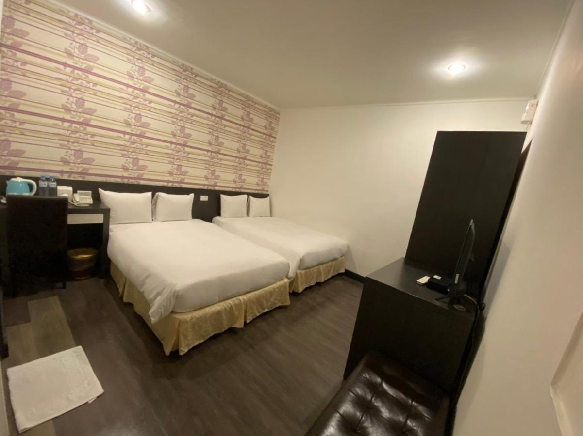 Queens Hotel Тайпей Екстериор снимка