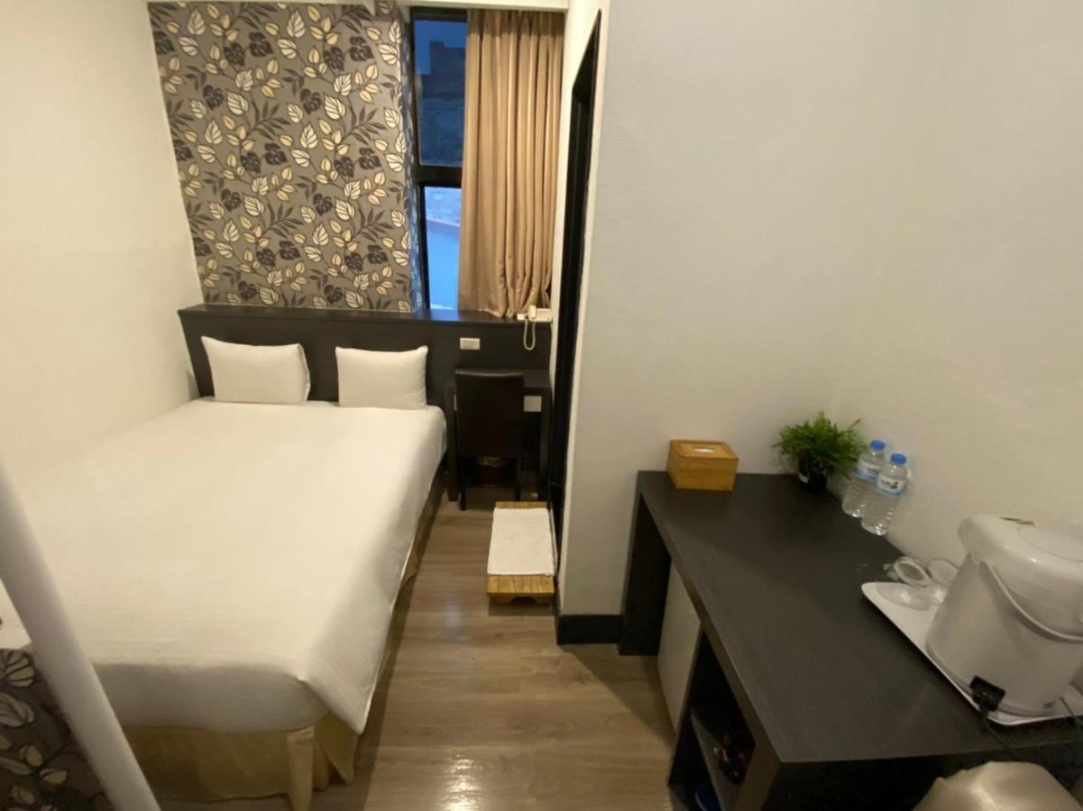 Queens Hotel Тайпей Екстериор снимка